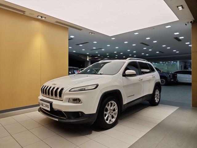 Certificated Pre-Owned Jeep Cherokee 2017 2.4L Leading Edition Smart Package - u22437483