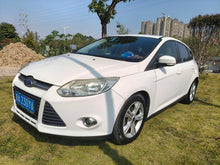 Certificated Used Ford Focus 2012 Model Hatchback 1.6L Automatic Fashionable Type
