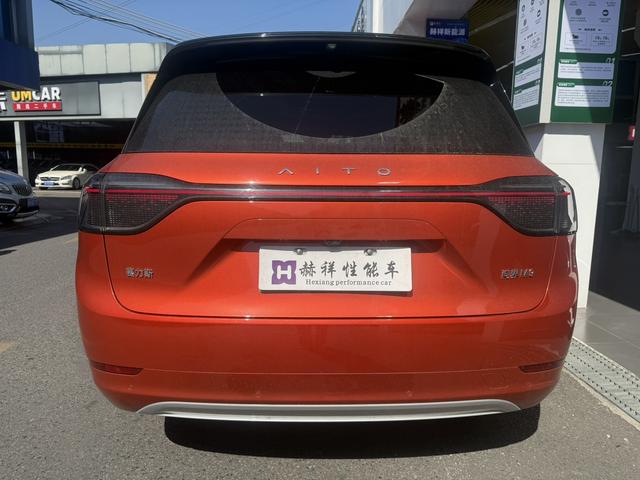 Pre-Owned AITO Wenjie M9 2024 Model Extended-Range Ultra 6-Seater Version