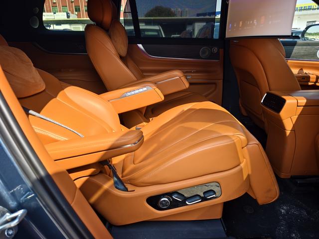 Certificated Pre-Owned Wenjie M9 2024 Extended Range Ultra Six-Seater Edition -u22567034