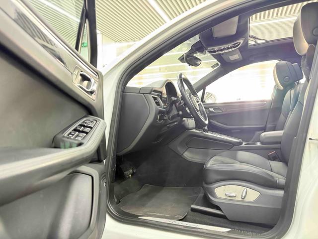 Certificated Pre-Owned Porsche Macan 2016 Macan 2.0T - u22572856