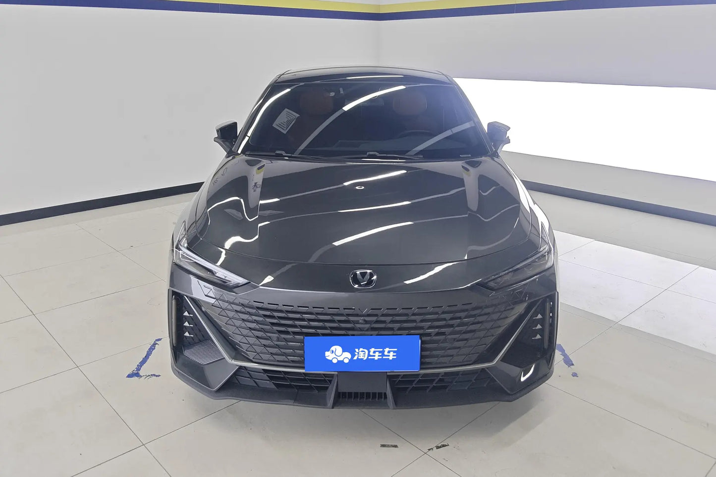 Certificated Pre-Owned Changan UNI-V 2022 1.5T Premium Edition - u22332514