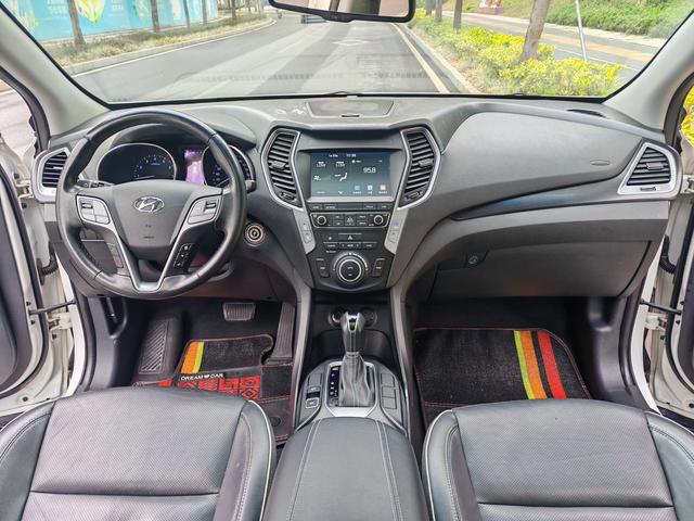 Certificated Pre-Owned Santa Fe 2017 2.4L Automatic Two-Wheel Drive Intelligent 5-Seater - u22567387