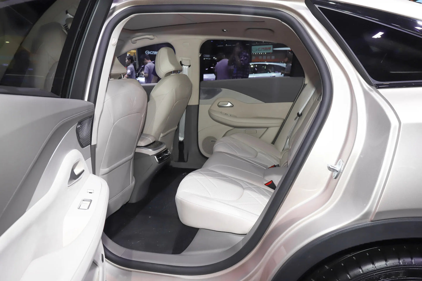 BAIC Arcfox Alpha S6