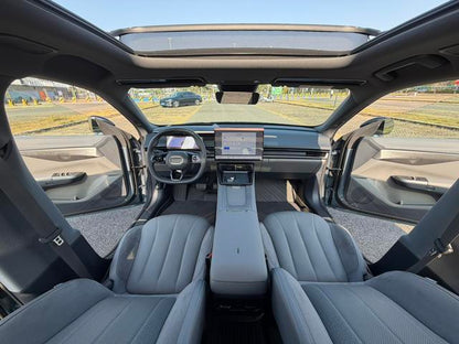 Certificated Pre-Owned Lynk & Co 07 EM-P 2024 126 Long Range Ultra -u22680351