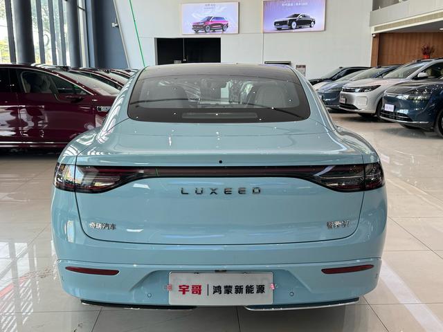 Certificated Pre-Owned Zhijie S7 2024 Long Range Edition Max